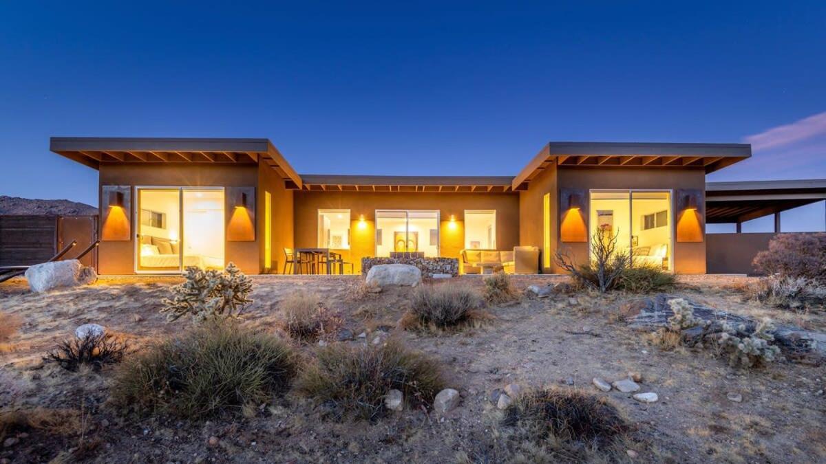 Shelter 2 L A Classic At Joshua Tree Park Entrance Екстер'єр фото