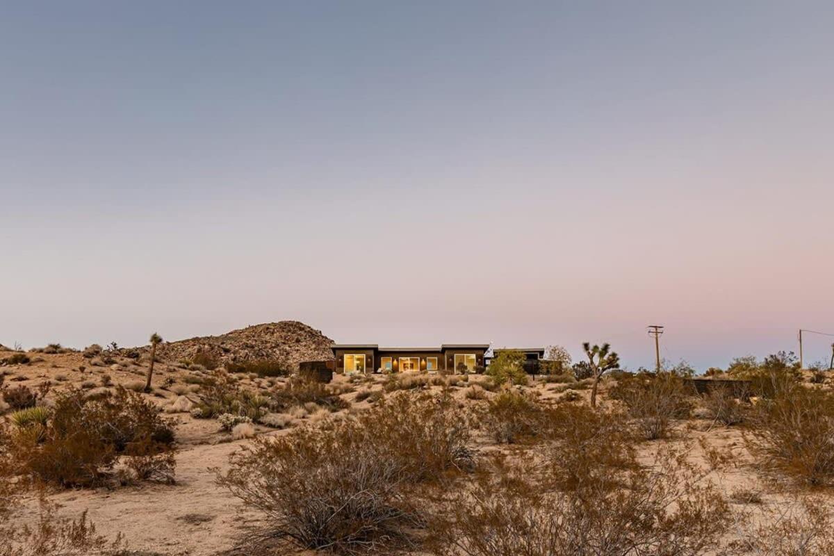 Shelter 2 L A Classic At Joshua Tree Park Entrance Екстер'єр фото
